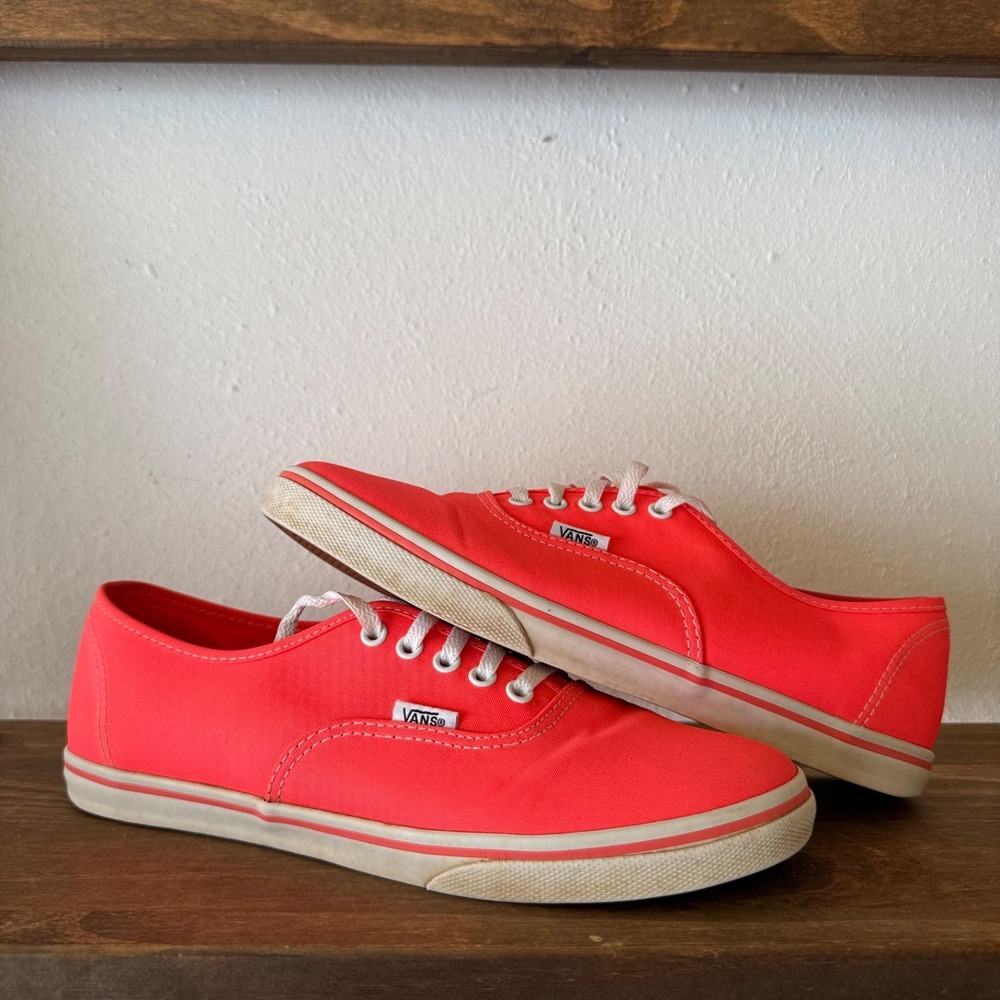 Vans Authentic Lo Pro Neon Coral‎ Canvas Sneakers Men's 7 Women's 8.5